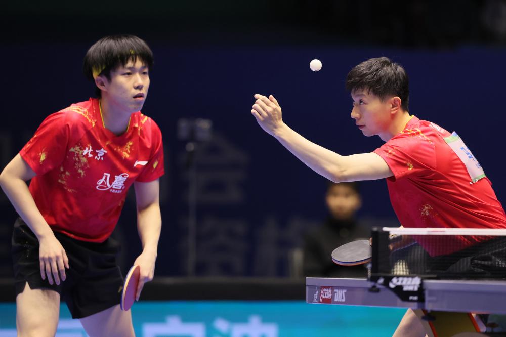 亚历山大 亚历山大